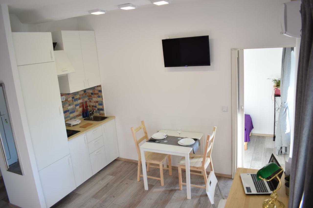 Apartman "Nicole" พูลา ภายนอก รูปภาพ